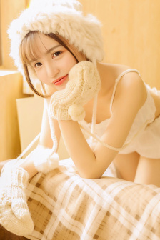 皇上在御花园C了太子妃